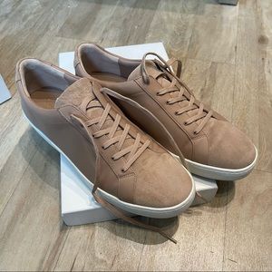 VINCE Janna Lace-up Sneaker